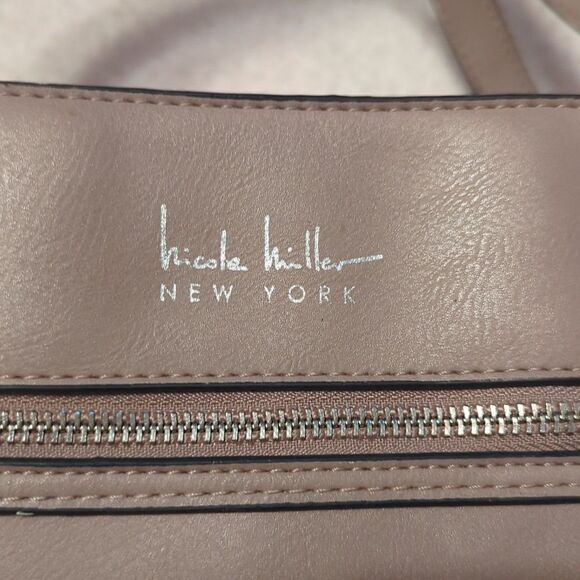 Nicole Miller Rafea design beautiful gray w silver accents designer - Picture 3 of 13